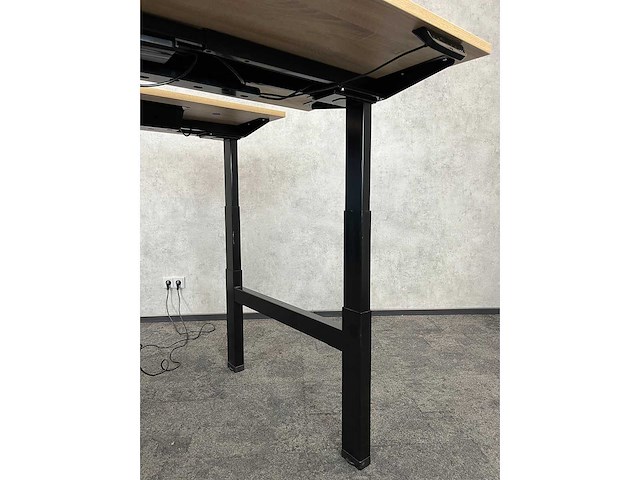 Elektrisch zit-sta duo bureau 140x75 - refurbished - afbeelding 4 van  4