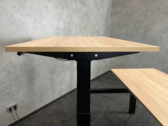 Elektrisch zit-sta duo bureau 140x75 - refurbished - afbeelding 19 van  19