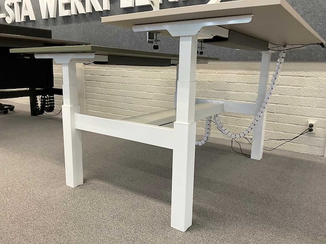 Elektrisch zit-sta duo bureau / dubbele werkplek - afbeelding 5 van  9