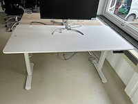 Elektrisch zit/sta bureau wit