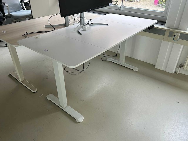 Elektrisch zit/sta bureau wit - afbeelding 1 van  3