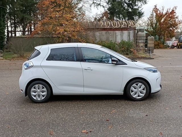 Elektrische auto renault, zoe q210 zen quickcharge 22 kwh, wit, bouwjaar 2014 - afbeelding 8 van  45
