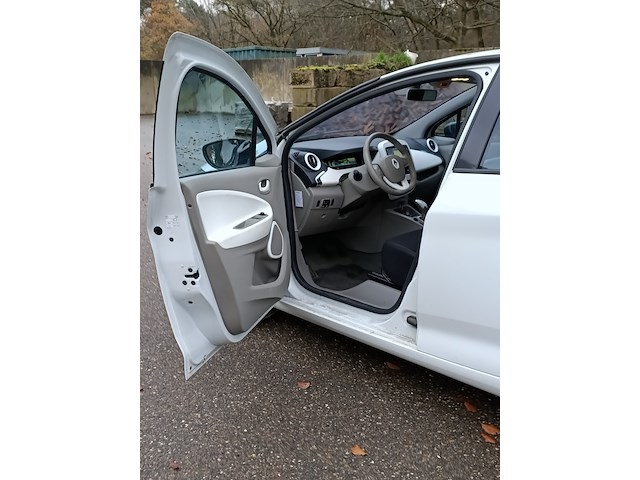 Elektrische auto renault, zoe zen quickcharge 22 kwh, wit, bouwjaar 2014 - afbeelding 11 van  36