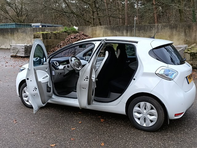 Elektrische auto renault, zoe zen quickcharge 22 kwh, wit, bouwjaar 2014 - afbeelding 19 van  36