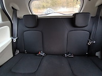 Elektrische auto renault, zoe zen quickcharge 22 kwh, wit, bouwjaar 2014 - afbeelding 21 van  36