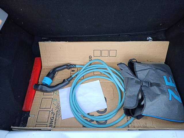 Elektrische auto renault, zoe zen quickcharge 22 kwh, wit, bouwjaar 2014 - afbeelding 24 van  36