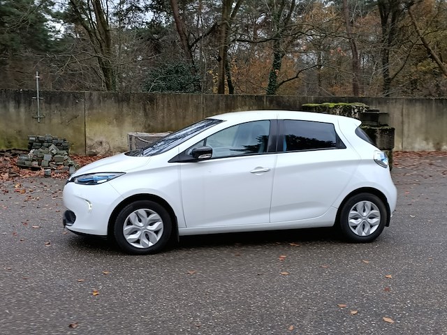 Elektrische auto renault, zoe zen quickcharge 22 kwh, wit, bouwjaar 2014 - afbeelding 31 van  36