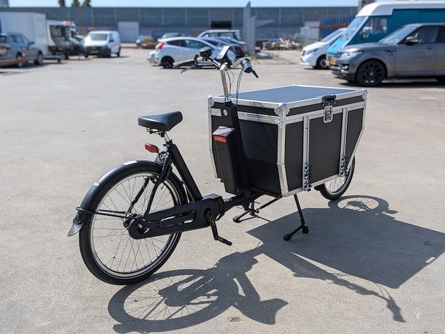 Elektrische bakfiets, met shimano steps e-bike aandrijving - afbeelding 22 van  26
