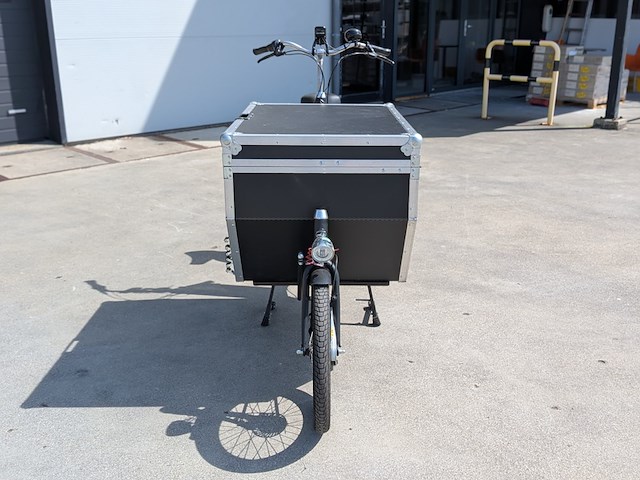 Elektrische bakfiets, met shimano steps e-bike aandrijving - afbeelding 25 van  26
