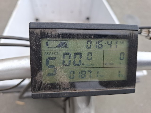 Elektrische bakfiets - afbeelding 11 van  12