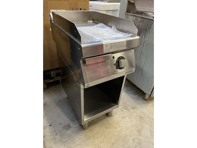 Elektrische bakplaat zanussi, ebp7 - afbeelding 2 van  4