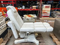 Elektrische behandelstoel / pedicurestoel met verstelbare beensteunen - afbeelding 4 van  8