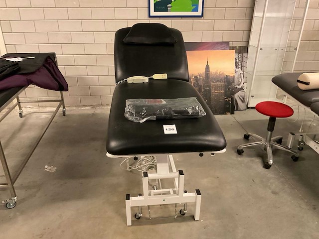 Elektrische behandeltafel - afbeelding 2 van  5