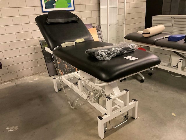 Elektrische behandeltafel - afbeelding 3 van  5