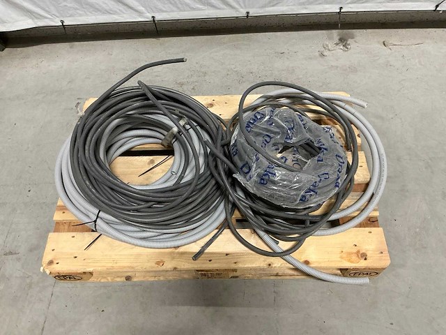 Elektrische benodigdheden - afbeelding 3 van  3