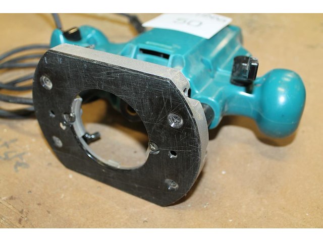 Elektrische bovenfrees makita 3620. - afbeelding 2 van  2