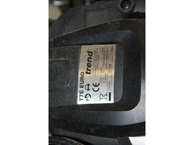 Elektrische bovenfreesmachine trend tool t7e met accessoires in kunststof koffer. - afbeelding 4 van  4