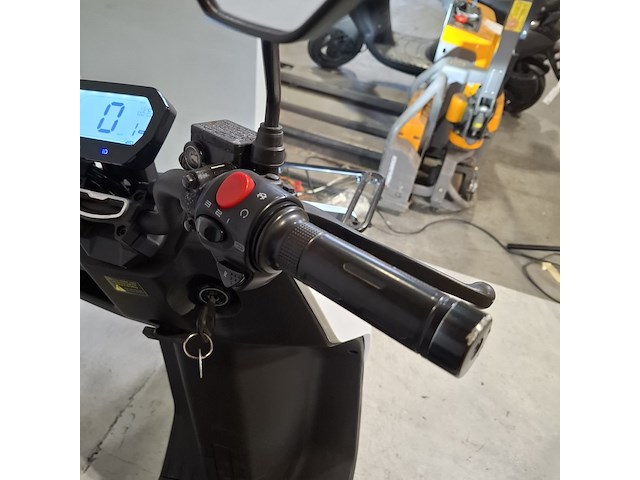 Elektrische bromscooter, super soco, cpx, 2022 - afbeelding 8 van  21