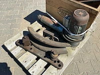 Elektrische buigmachine met diverse hulpstukken - afbeelding 2 van  5