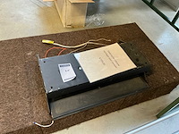 Elektrische camper inbouw opstapje - afbeelding 1 van  4