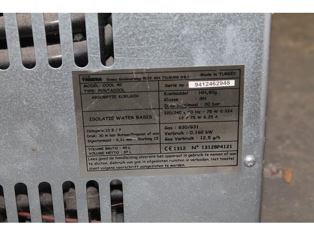 Elektrische campingkoelkast tristar cool 40 met 12 v- en 230 v-aansluiting. afmeting 50 x 47 x 46 cm - afbeelding 4 van  4