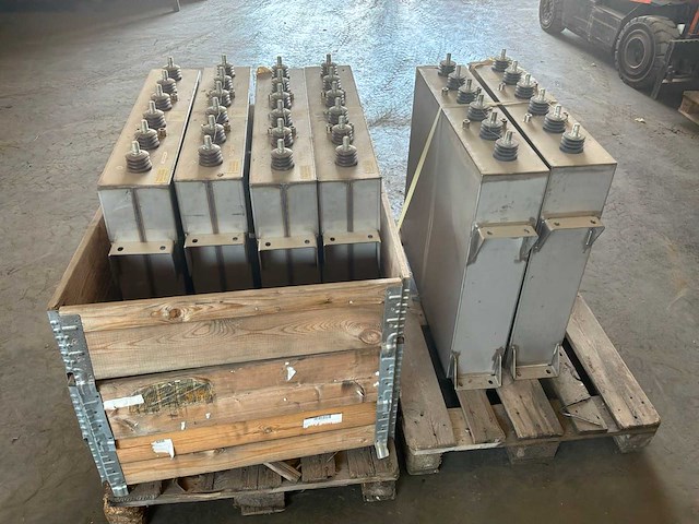 Elektrische componenten (6x) - afbeelding 1 van  1