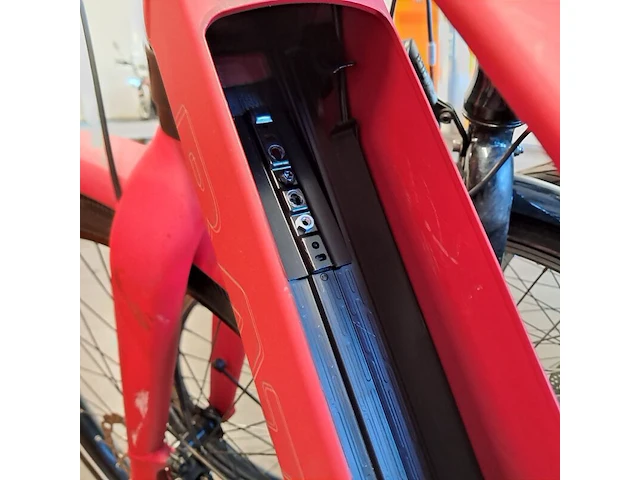 Elektrische damefiets, batavus, razer - afbeelding 17 van  24