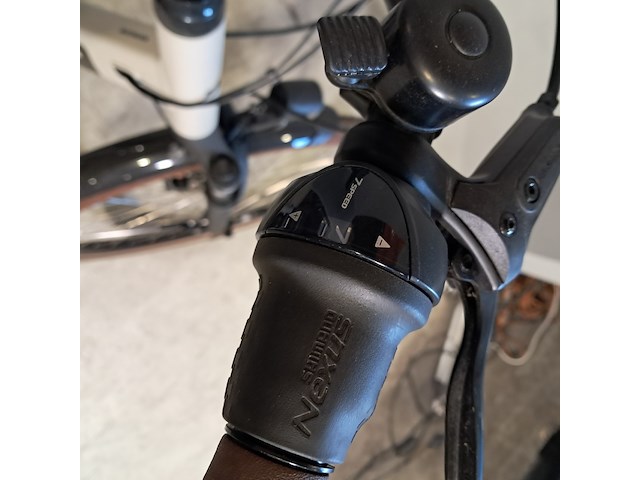 Elektrische damesfiets, batavus, altura - afbeelding 7 van  13