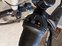 Elektrische damesfiets, batavus, altura - afbeelding 7 van  13