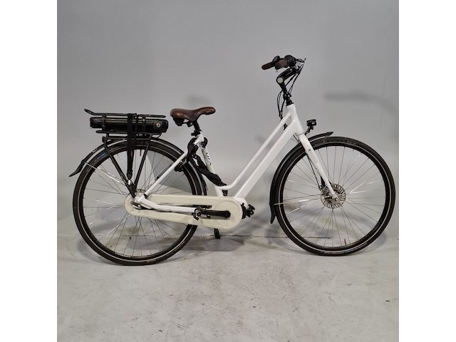 Elektrische damesfiets, batavus, cura - afbeelding 1 van  13