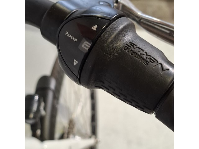 Elektrische damesfiets, batavus, cura - afbeelding 10 van  13