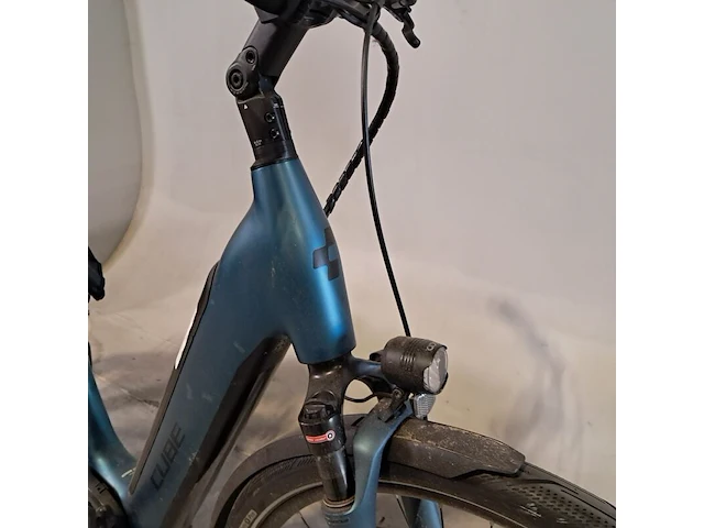 Elektrische damesfiets, cube - afbeelding 5 van  15