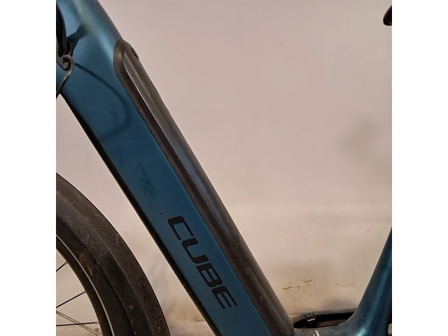 Elektrische damesfiets, cube - afbeelding 10 van  15