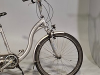 Elektrische damesfiets, flyer - afbeelding 7 van  13