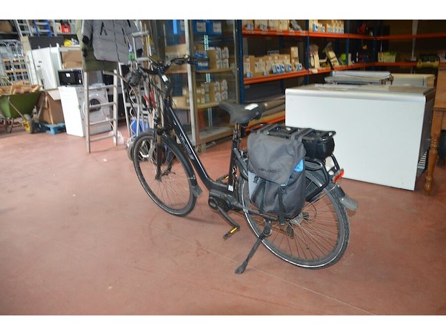 Elektrische damesfiets "veloci" met sleutel en lader - afbeelding 1 van  15