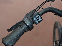 Elektrische damesfiets "veloci" met sleutel en lader - afbeelding 9 van  15