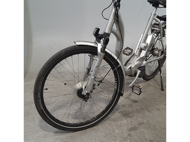 Elektrische damesfiets - afbeelding 8 van  18