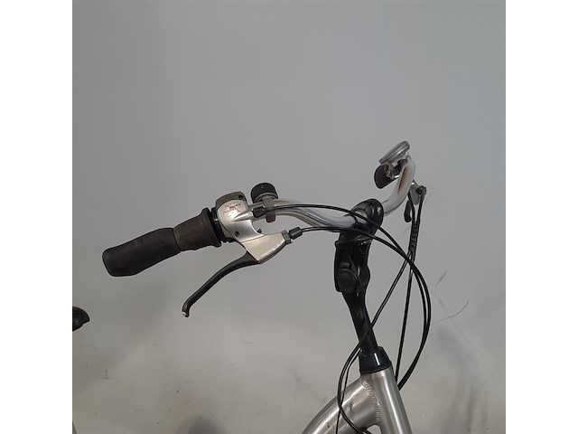Elektrische damesfiets - afbeelding 14 van  18