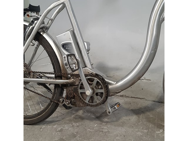 Elektrische damesfiets - afbeelding 17 van  18