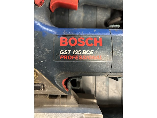 Elektrische decoupeerzaag, bosch, gst 135 bce - afbeelding 2 van  5