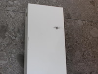 Elektrische design radiator met afmeting 15 x 10 x 180 cm. let op: licht beschadigd. - afbeelding 3 van  3