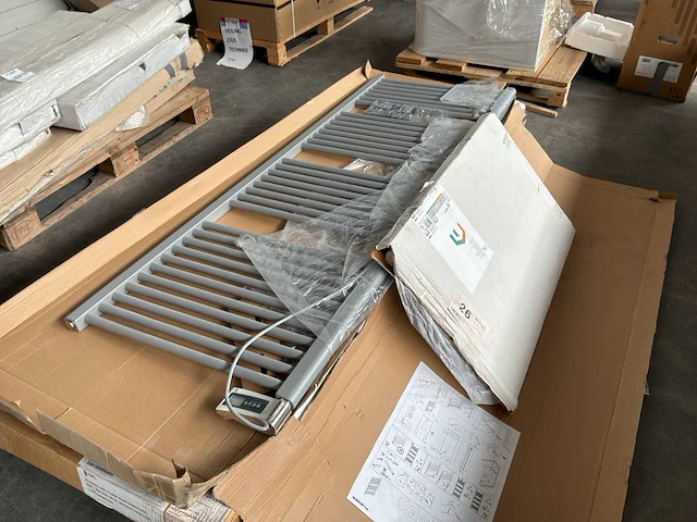 Elektrische designradiator (4x) - afbeelding 1 van  4