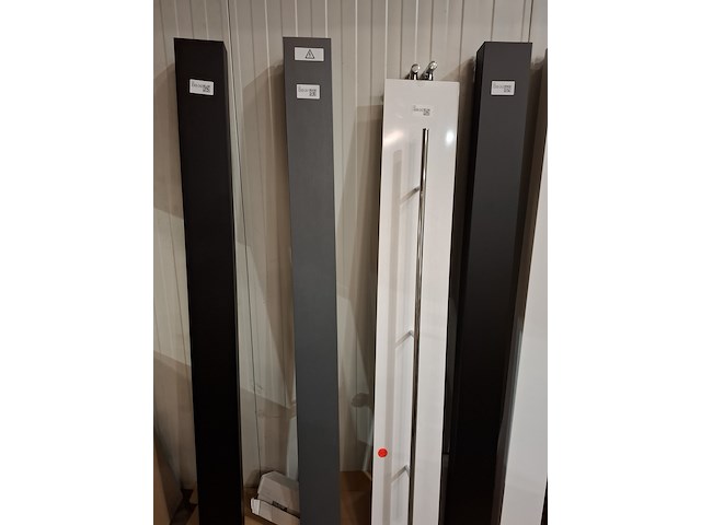 Elektrische designradiator vasco, beams, grijs metallic - afbeelding 1 van  4