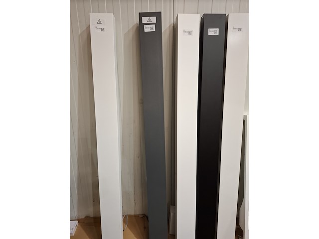 Elektrische designradiator vasco, beams, grijs metallic - afbeelding 1 van  5