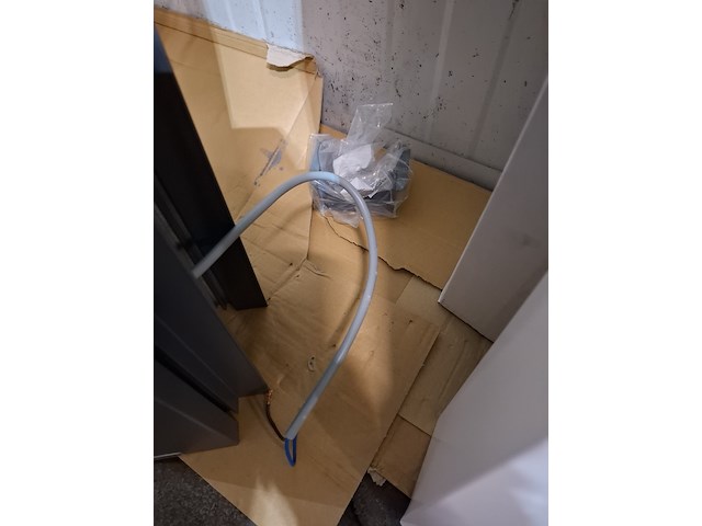 Elektrische designradiator vasco, beams, grijs metallic - afbeelding 5 van  5