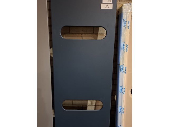 Elektrische designradiator vasco, oni, blue grey ral 7031 - afbeelding 2 van  4