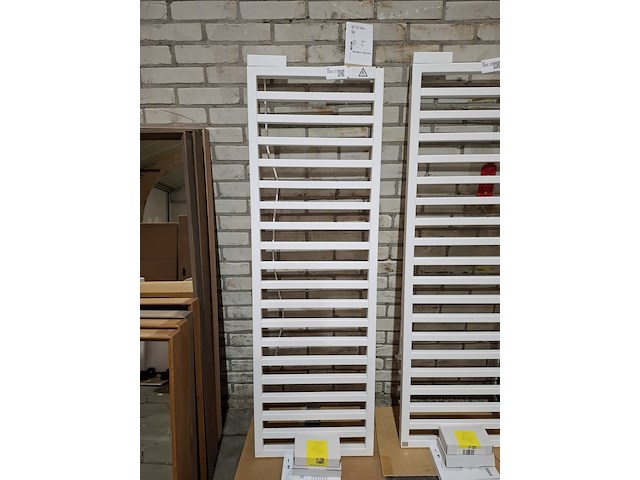 Elektrische designradiator zehnder, quaro, mat wit - afbeelding 1 van  6