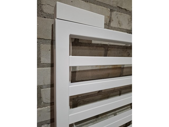 Elektrische designradiator zehnder, quaro, mat wit - afbeelding 3 van  6