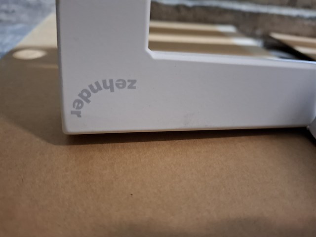 Elektrische designradiator zehnder, quaro, mat wit - afbeelding 5 van  6