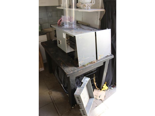 Elektrische doorn- en bladstripper voor bloemen, vooral gebruikt voor rozen. met set nieuwe rollers. - afbeelding 3 van  4